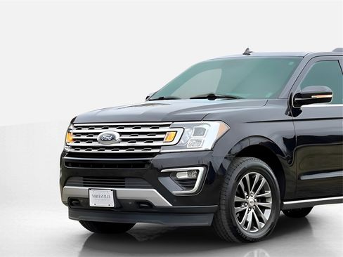 Used 2019 Ford Expedition Limited image 11