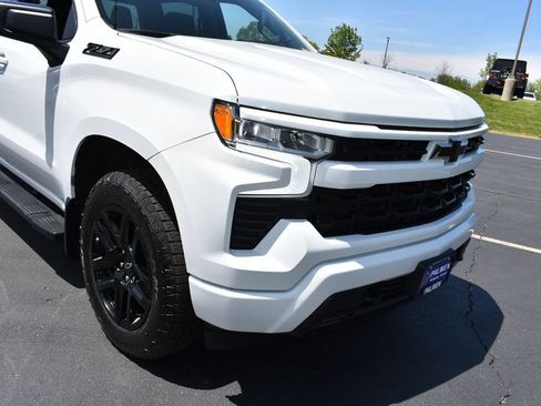 Used 2023 Chevrolet Silverado 1500 RST AWD/4WD image 2