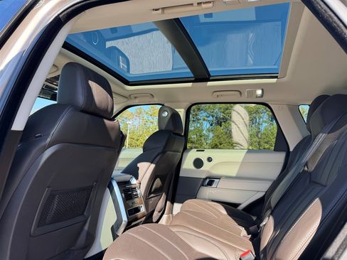 Used 2016 Land Rover Range Rover Sport HSE image 7