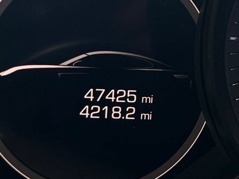 Used 2017 Porsche Panamera RWD image 19