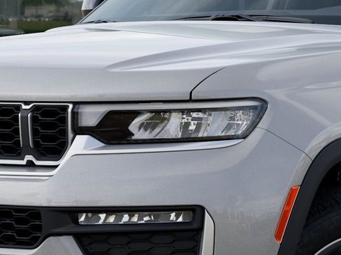 New 2026 Jeep Grand Cherokee Limited AWD/4WD image 36