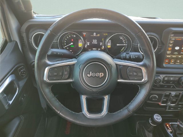 Used 2023 Jeep Wrangler Unlimited Sahara w/ Cold Weather Group AWD/4WD image 11