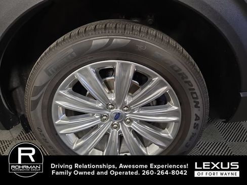 Used 2020 Ford Explorer Limited w/ Class III Trailer Tow Package AWD/4WD image 12