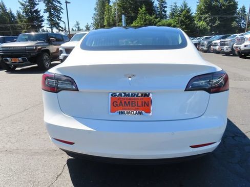Used 2020 Tesla Model 3 Standard Range Plus RWD image 7