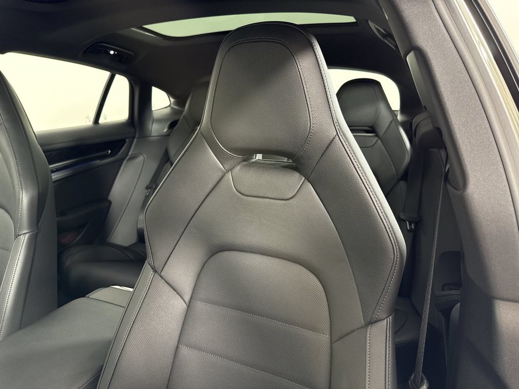 New 2026 Porsche Panamera 4 AWD/4WD image 40