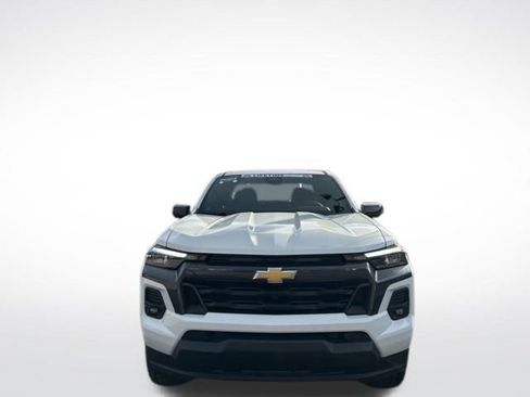 Certified 2024 Chevrolet Colorado LT w/ LT Convenience Package III image 13