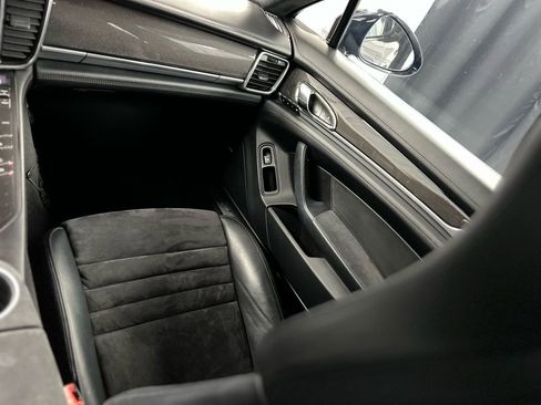 Used 2014 Porsche Panamera GTS image 19