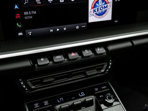 Used 2022 Porsche 911 Turbo S image 66