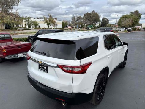 Used 2020 Chevrolet Traverse LS image 10