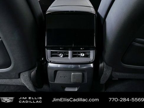 Certified 2026 Cadillac Vistiq Sport image 20
