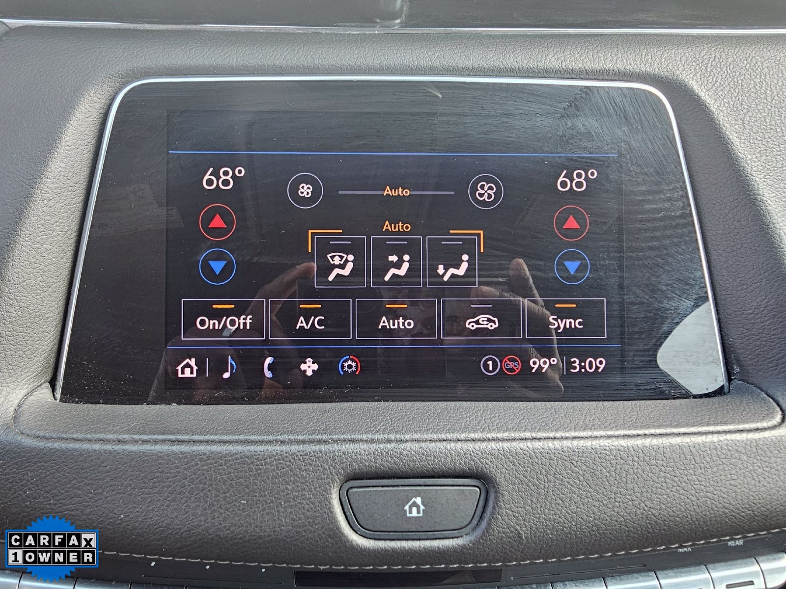 Used 2023 Cadillac XT4 Premium Luxury FWD image 21