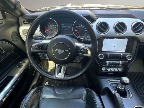 Used 2017 Ford Mustang GT Premium RWD image 9