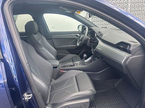 Used 2025 Audi Q3 2.0T Premium w/ Convenience Package AWD/4WD image 10