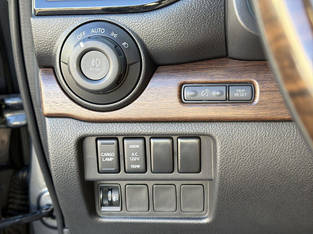 Used 2021 Nissan Titan Platinum Reserve w/ Moonroof Package AWD/4WD image 17
