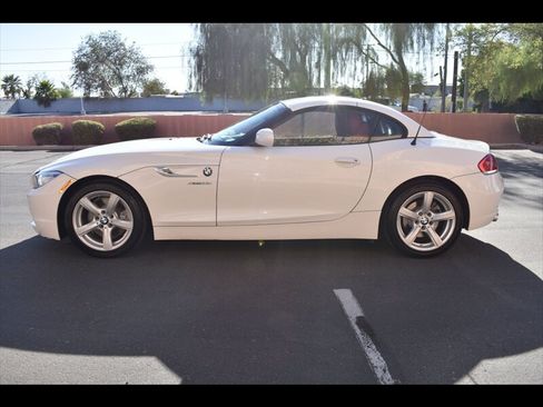 Used 2016 BMW Z4 sDrive28i RWD image 8