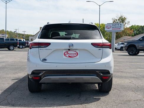 Used 2023 Buick Envision Essence w/ Sport Touring Package FWD image 4
