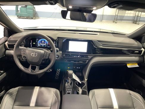 New 2026 Toyota Camry SE image 12
