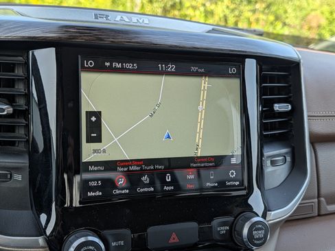 Used 2020 RAM 1500 Laramie AWD/4WD image 24