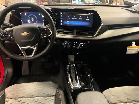 New 2026 Chevrolet Trax LT w/ Driver Confidence Package FWD image 3