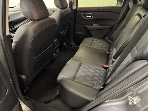 Used 2023 Nissan Rogue Platinum w/ Platinum Premium Package image 32