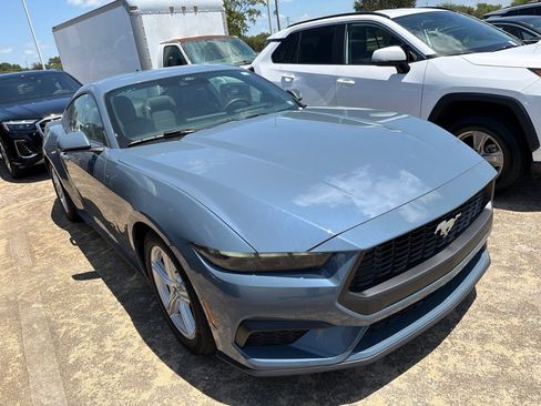 Used 2026 Ford Mustang Premium RWD image 5