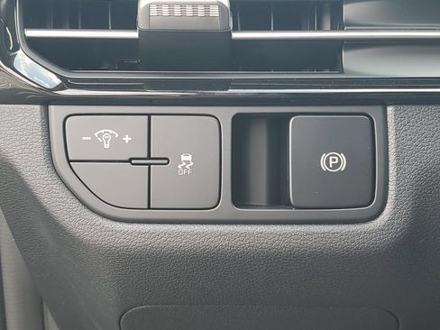 New 2026 Kia Sportage LX FWD image 19