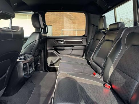 Used 2025 RAM 1500 Laramie AWD/4WD image 12