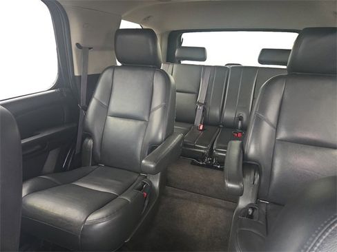 Used 2014 Chevrolet Tahoe LTZ image 13