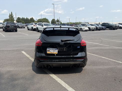 Used 2017 Ford Focus RS AWD/4WD image 6