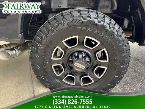 Used 2024 Ford F250 Platinum AWD/4WD image 32