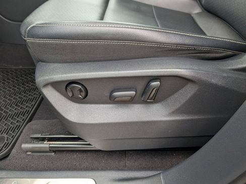 Used 2021 Volkswagen Atlas SE image 19