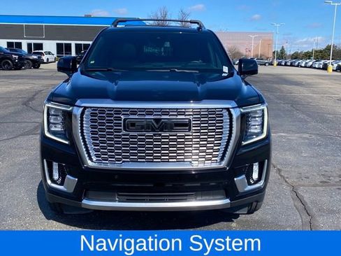 Used 2024 GMC Yukon Denali image 3