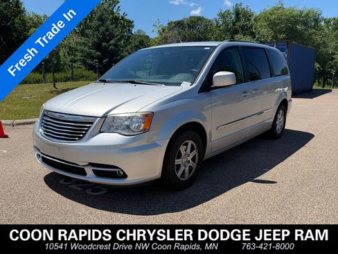 Used 2012 Chrysler Town & Country Touring w/ Entertainment Group #1 FWD image 1