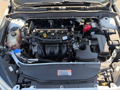 Used 2016 Ford Fusion SE FWD image 23