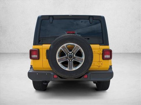 Used 2021 Jeep Wrangler Unlimited Sahara AWD/4WD image 6