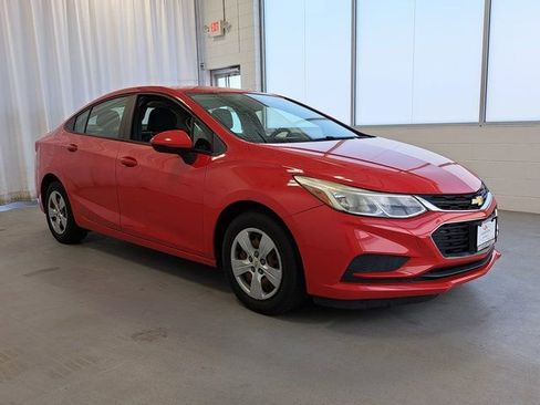 Used 2017 Chevrolet Cruze LS FWD image 4