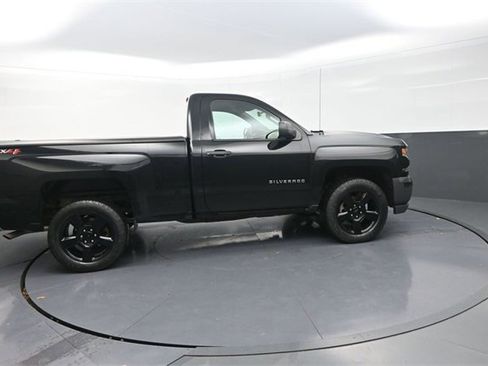 Used 2018 Chevrolet Silverado 1500 W/T w/ Black Out Edition image 8