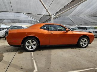Used 2011 Dodge Challenger video 4