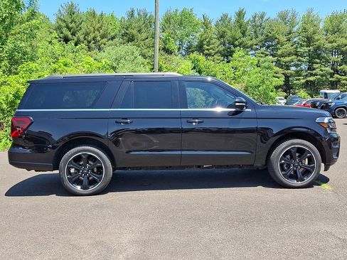 Used 2022 Ford Expedition Max Limited AWD/4WD image 7