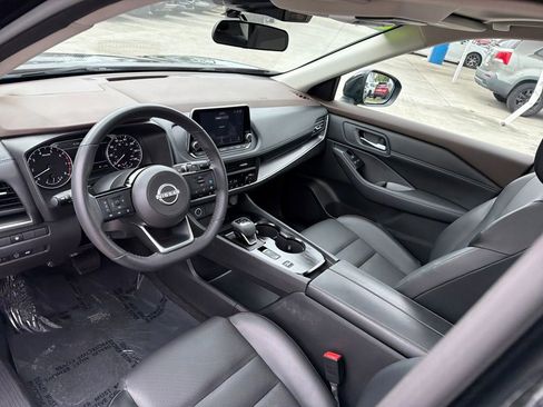 Used 2023 Nissan Rogue SV w/ SV Premium B Package image 14