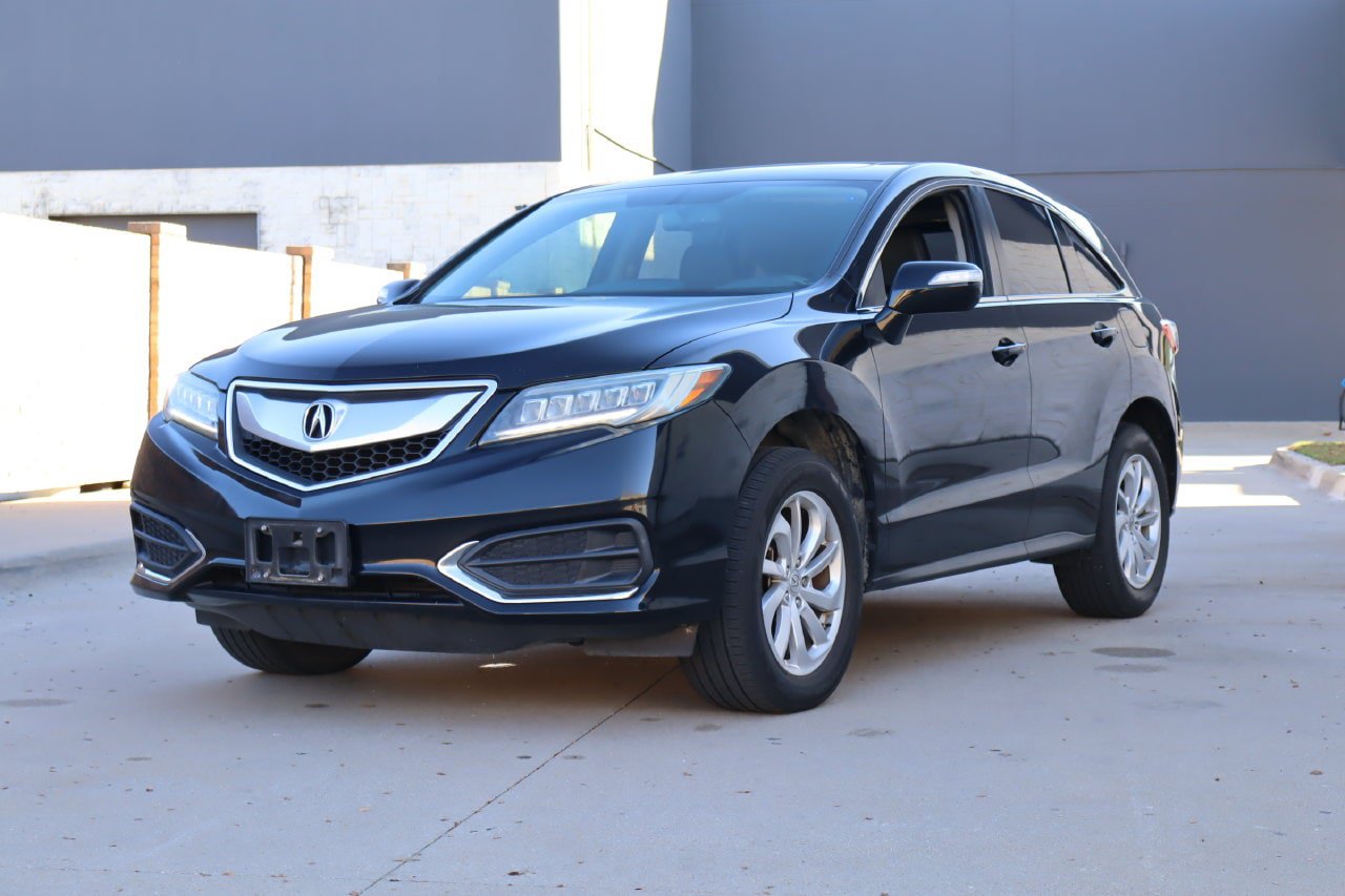 Used 2017 Acura RDX w/ Technology Package FWD image 2