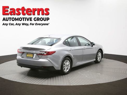 Used 2025 Toyota Camry LE image 41