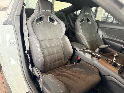 Used 2017 Ford Mustang Shelby GT350 w/ Electronics Package image 38