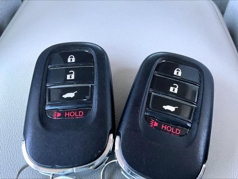 Used 2023 Honda HR-V LX image 14