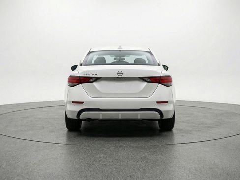 Used 2025 Nissan Sentra SV FWD image 7