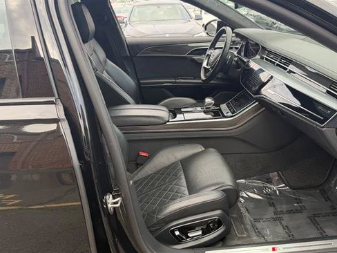 Used 2020 Audi S8 L AWD/4WD image 6