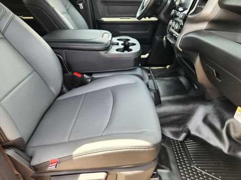 New 2026 RAM 2500 Tradesman AWD/4WD image 13