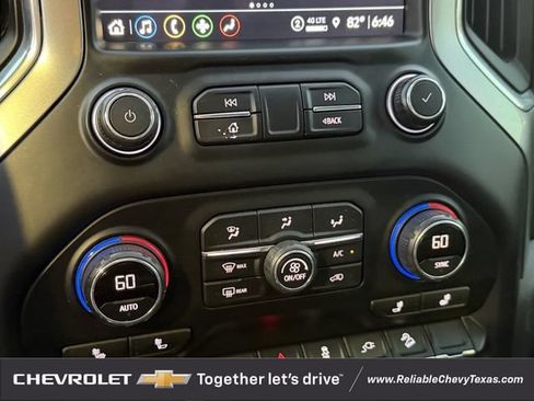 Used 2021 Chevrolet Silverado 1500 LT Trail Boss w/ Convenience Package II AWD/4WD image 24