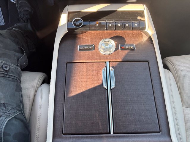 New 2027 Lincoln Navigator Premiere AWD/4WD image 16