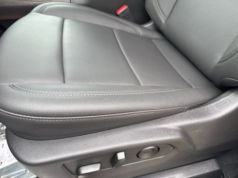 New 2025 GMC Sierra 2500 SLT image 16